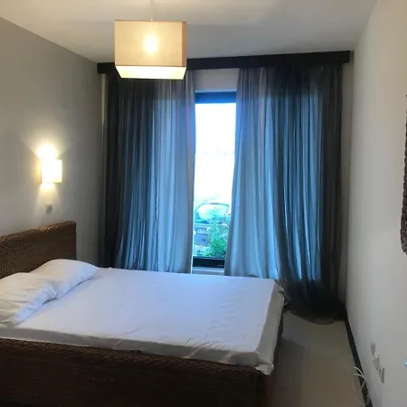 Апартамент Vip Homes 4 *
